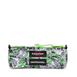 Zestaw Eastpak Benchmark Single. Czarne kosmetyczki damskie Eastpak, bez wzorów. Za 73.55 zł.