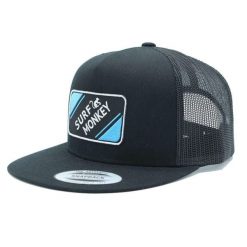 Czapka typu trucker / dla dorosłych / rozmiar uniwersalny (czarno-niebieski). Czarne czapki z daszkiem damskie SURF MONKEY, z aplikacjami. Za 159.95 zł.