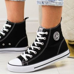 Czarne trampki damskie American Club 9120 Lh70. Czarne obuwie sportowe casual damskie American CLUB, z materiału, bez zapięcia. Za 89.00 zł.