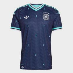 Koszulka piłkarska replika Niemcy 26 wyjazdowa. Niebieskie bluzki damskie Adidas, l, bez wzorów, sportowe, bez kołnierzyka, bez ramiączek. Za 449.99 zł.