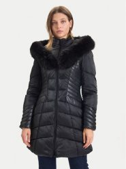 Guess Kurtka zimowa New Oxana W4BL61 WGLZ0 Czarny Regular Fit. Czarne kurtki damskie Guess, na zimę, xs, z aplikacjami, z syntetyku, bez kaptura. Za 809.99 zł.