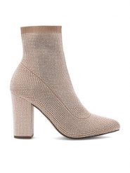 Nine West Botki KAS BYCCC03 Beżowy. Brązowe botki damskie Nine West, z materiału, bez obcasa, na słupku, bez zapięcia. Za 299.99 zł.