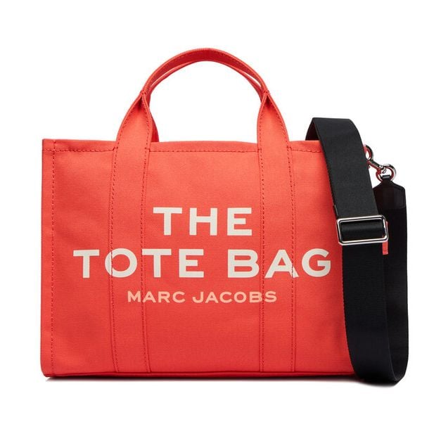 Torebka Marc Jacobs. Brązowe torebki klasyczne damskie Marc Jacobs, bez dodatków. Za 719.99 zł.