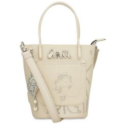 Beżowa Torebka Anekke Elegancki Kuferek Damski Anekke. Brązowe kuferki damskie Anekke, na ramię, z tłoczeniem, bez dodatków. Za 359.00 zł.