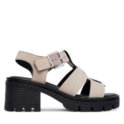 Sandały Tamaris. Brązowe sandały damskie Tamaris, bez wzorów, bez obcasa, na słupku, bez zapięcia. Za 369.99 zł.