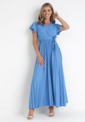Niebieska Elegancka Sukienka Maxi w Plisy z Kopertowym Dekoltem i Wiązaniem Thessi. Niebieskie sukienki damskie Born2be, bez wzorów, eleganckie, bez ramiączek. Za 109.99 zł.