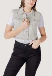 Kurtka Kobieta ONLY Onlbeverly Vest Tint Bleach Dnm Red Tai. Niebieskie kurtki damskie Only, na lato, xs, bez wzorów, z bawełny, bez kaptura. Za 217.65 zł.