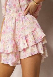 Fioletowe Spódnico-Szorty High Waist z Gumką w Pasie i Falbanką Gleiana. Fioletowe szorty damskie Renee, bez wzorów, z podwyższonym stanem. Za 59.99 zł.