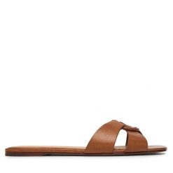 Klapki Polo Ralph Lauren. Brązowe klapki damskie Polo Ralph Lauren, bez wzorów, bez obcasa, bez zapięcia. Za 1,499.00 zł.