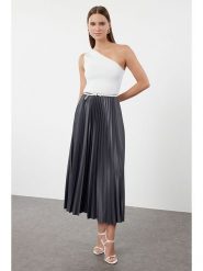 Trendyol Spódnica w kolorze granatowym rozmiar: L/XL. Niebieskie spódnice damskie Trendyol, l, bez wzorów, midi. Za 43.88 zł.