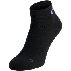 Skarpetki UNI ODLO Socks short ESSENTIAL. Czarne skarpetki damskie ODLO, bez wzorów, z meshu. Za 49.99 zł.