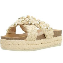 Sandały MTNG 52757M Brązowy. Brązowe sandały damskie mtng, bez wzorów, ze skóry, bez obcasa, bez zapięcia. Za 152.99 zł.