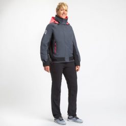 Bluza żeglarska na regaty damska Tribord Race 500. Szare bluzy damskie TRIBORD, s, bez wzorów, z tkaniny, bez kaptura. Za 379.99 zł.