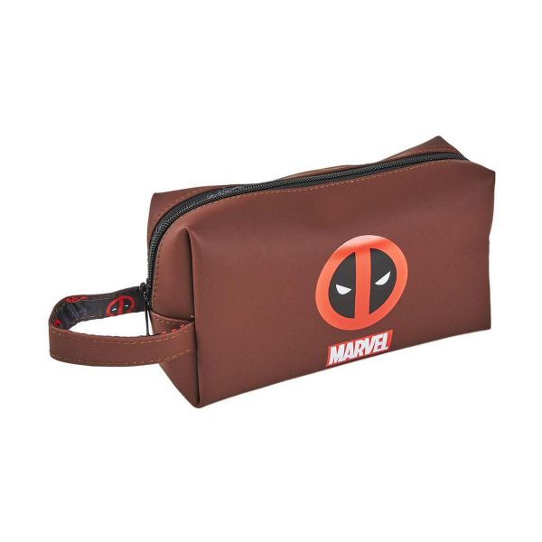 Torba podróżna Czerwony. Brązowe torby podróżne Marvel, bez wzorów, z poliesteru. Za 93.00 zł.