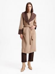 BGN Płaszcz przejściowy w kolorze jasnobrązowym rozmiar: 40. Brązowe płaszcze damskie BGN, bez wzorów, bez kaptura. Za 372.45 zł.