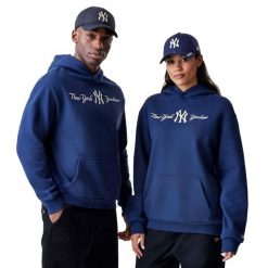 Bluza New Era Mlb Script Os Hoodie Neyyan Nsn Dorośli. Niebieskie bluzy damskie New Era, s, bez wzorów, z bawełny, z kapturem. Za 283.45 zł.