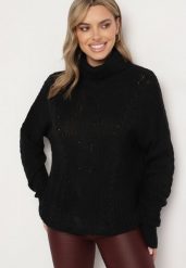 Czarny Golf z Wiskozą o Kroju Oversize z Tłoczonym Wzorem Rivlemi. Czarne golfy damskie Born2be, m, bez wzorów, z materiału, bez ramiączek. Za 84.99 zł.