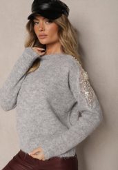Jasnoszary Sweter z Przezroczystymi Wstawkami z Cyrkoniami Perełkami i Cekinami z Wełną Tiarinae. Szare swetry klasyczne damskie Renee, z jeansu, bez kołnierzyka. Za 159.99 zł.