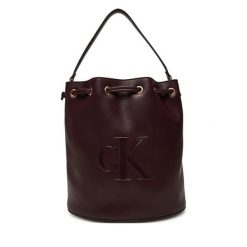 Torebka Calvin Klein. Czerwone torebki wieczorowe damskie Calvin Klein, bez wzorów, bez dodatków. Za 479.99 zł.