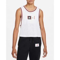 Damski crop top Air Jordan, biały. Białe koszulki sportowe damskie Nike, bez wzorów, bez ramiączek. Za 157.99 zł.