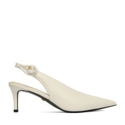 Czółenka GINO ROSSI. Białe czółenka damskie Gino Rossi, bez wzorów, bez obcasa. Za 399.99 zł.