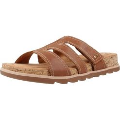 Sandały CLARKS YACHT CORAL Brązowy. Brązowe sandały damskie Clarks, bez wzorów, ze skóry, bez obcasa, bez zapięcia. Za 216.99 zł.