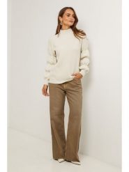 Soft Cashmere Sweter w kolorze kremowym rozmiar: 38/40. Brązowe swetry klasyczne damskie Soft Cashmere, prążkowane, bez kołnierzyka. Za 152.99 zł.