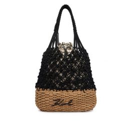 Torebka KARL LAGERFELD. Czarne torebki klasyczne damskie KARL LAGERFELD, bez dodatków. Za 649.99 zł.