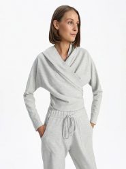 BGN Sweter w kolorze jasnoszarym rozmiar: 36. Szare swetry klasyczne damskie BGN, bez kołnierzyka. Za 105.38 zł.