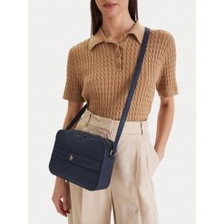 Torebka Beverly Hills Polo Club. Niebieskie listonoszki damskie Beverly Hills Polo Club, bez wzorów, bez dodatków. Za 249.99 zł.