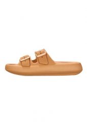 Damskie sandały kąpielowe Beco Airkiss Leisure | Brązowy. Brązowe sandały damskie BECO, bez wzorów, bez obcasa, bez zapięcia. Za 207.99 zł.