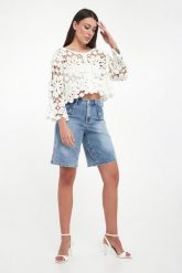 Bermudy damskie jeansowe JOSEPH RIBKOFF. Szorty damskie Joseph Ribkoff, bez wzorów, z jeansu. Za 689.00 zł.