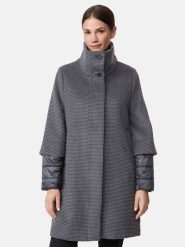 Gerry Weber Płaszcz zimowy w kolorze jasnoszarym rozmiar: 38. Szare płaszcze damskie Gerry Weber, na zimę, bez wzorów, z puchu, bez kaptura. Za 408.49 zł.