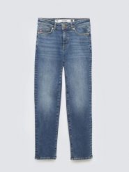 Jeansy damskie z krótką nogawką niebieskie Adela Cropped 296. Niebieskie jeansy damskie Big Star, bez wzorów, z denimu. Za 299.99 zł.