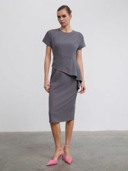 BGN Sukienka w kolorze antracytowym rozmiar: 38. Czarne sukienki damskie BGN, bez wzorów, bez ramiączek. Za 139.20 zł.