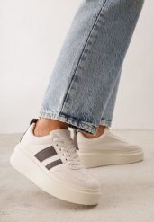 Beżowo-Brązowe Sneakersy Klasyczne Tenisówki na Grubej Podeszwie z Koturnem Adessia. Brązowe trampki damskie Renee, bez wzorów, z jeansu, bez zapięcia. Za 119.99 zł.