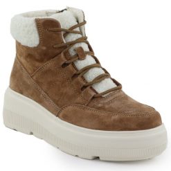 Skórzane botki damskie na platformie camel Vinceza 95354. Brązowe botki damskie VINCEZA, z nubiku, bez obcasa, na platformie, bez zapięcia. Za 259.99 zł.