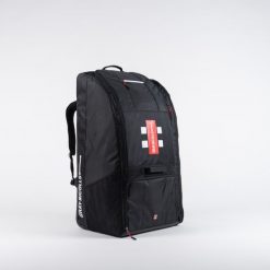 Torba Coach Gray-Nicolls. Czarne torby sportowe GRAY-NICOLLS, bez wzorów. Za 466.50 zł.