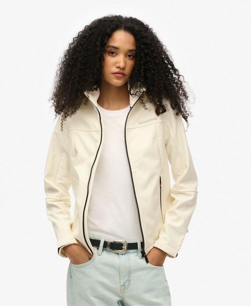 Kurtka z kapturem Trekker od SUPERDRY. Białe kurtki damskie Superdry, s, bez wzorów, z kapturem. Za 367.00 zł.