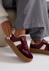 Bordowe Sneakersy na Grubej Podeszwie z Ozdobnymi Przeszyciami Ysdole. Czerwone obuwie sportowe damskie Renee, z materiału, bez zapięcia. Za 109.99 zł.