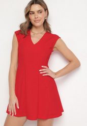 Czerwona Rozkloszowana Sukienka o Taliowanym Kroju Ellaira. Czerwone sukienki damskie Born2be, bez wzorów, eleganckie, bez ramiączek. Za 189.99 zł.