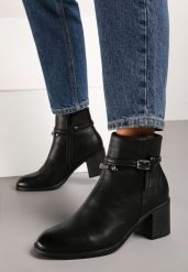 Czarne Botki na Obcasie Ozdobione Paskami z Klamrą Reariel. Czarne botki damskie Born2be, biznesowe, bez obcasa, na obcasie, bez zapięcia. Za 139.99 zł.