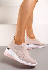 Różowe Buty Sportowe Pyrhis. Czerwone obuwie sportowe casual damskie Born2be, z materiału. Za 44.99 zł.