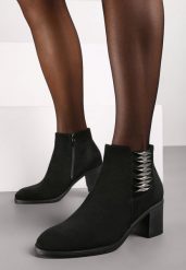 Czarne Botki na Obcasie Ozdobione Metaliczną Wstawką Ittora. Czarne botki damskie Born2be, z jeansu, eleganckie, bez obcasa, na obcasie, bez zapięcia. Za 149.99 zł.