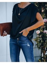 Milan Kiss Bluzka w kolorze czarnym rozmiar: M. Czarne bluzki damskie Milan Kiss, m, bez wzorów, bez kołnierzyka, bez ramiączek. Za 96.14 zł.