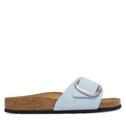 Klapki Birkenstock. Niebieskie klapki damskie Birkenstock, bez wzorów, bez obcasa, bez zapięcia. Za 509.99 zł.