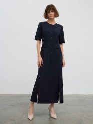 BGN Sukienka w kolorze granatowym rozmiar: 40. Niebieskie sukienki damskie BGN, bez wzorów, bez ramiączek. Za 166.10 zł.