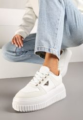Białe Sneakersy Vices na Grubej Podeszwie z Tłoczeniem i Aplikacją Trójkąta Woriri. Białe obuwie sportowe damskie Born2be, z jeansu, bez zapięcia. Za 84.99 zł.