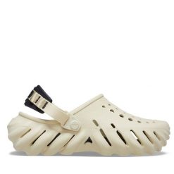 Klapki Crocs. Brązowe klapki damskie Crocs, bez wzorów, bez obcasa, bez zapięcia. Za 319.99 zł.