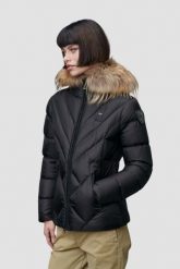 BLAUER Czarna kurtka damska Alicia Short Jackets, Rozmiar M. Czarne kurtki damskie Blauer USA, m, bez wzorów, z futra, z kapturem. W wyprzedaży za 1,679.99 zł.